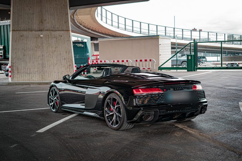 Audi R8 Spyder von hinten