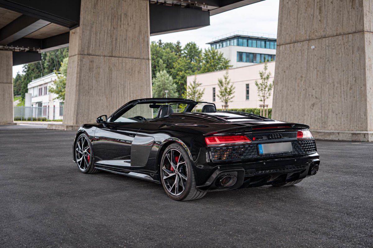 Audi R8 Spyder von hinten