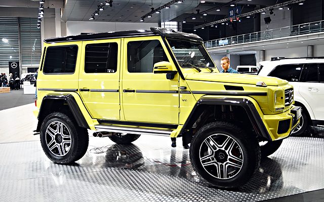 Mercedes-Benz G 500 4x4² mit Portalachsen in Electric Beam Gelb